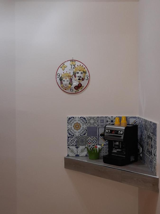 Milazzo: La Porta Delle Eolie住宿加早餐旅馆 外观 照片