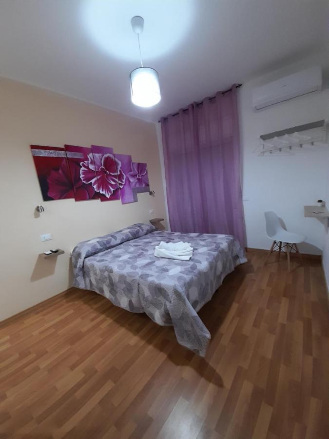 Milazzo: La Porta Delle Eolie住宿加早餐旅馆 外观 照片